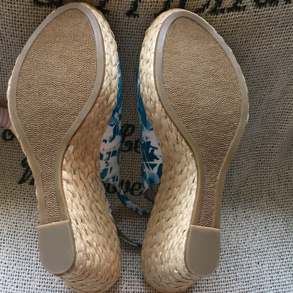 ALFANI WEDGE SHOES NWOT - Picture 4 of 8